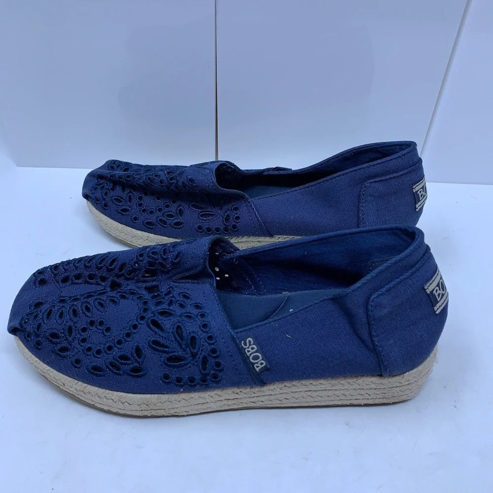 Skechers BOBS Womens 7 Navy Eyelet Lace Crochet Espadrille Slip On Flats 34469